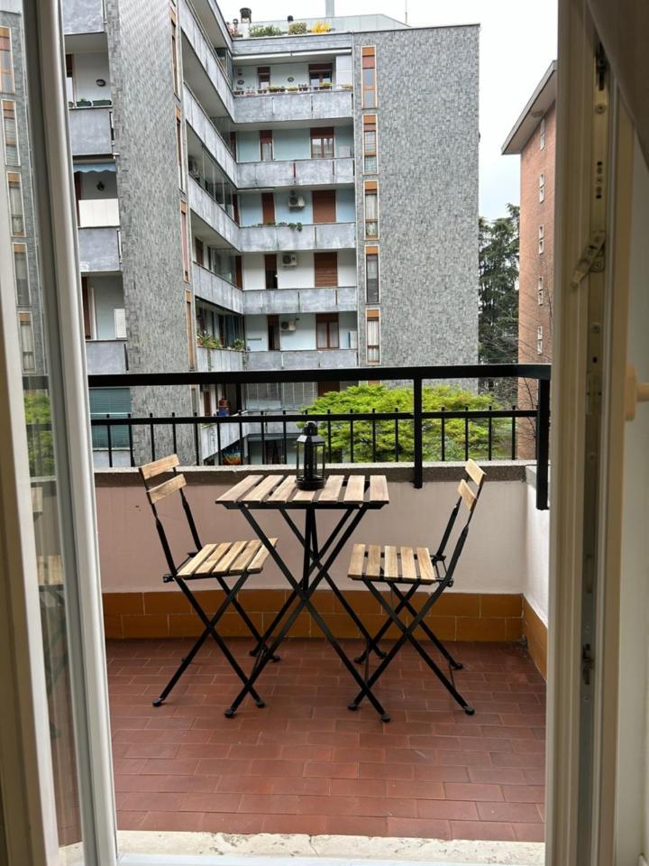 Modern Apartments Mm3 Afforifn Only 15 Min From Duomo Milão Exterior foto