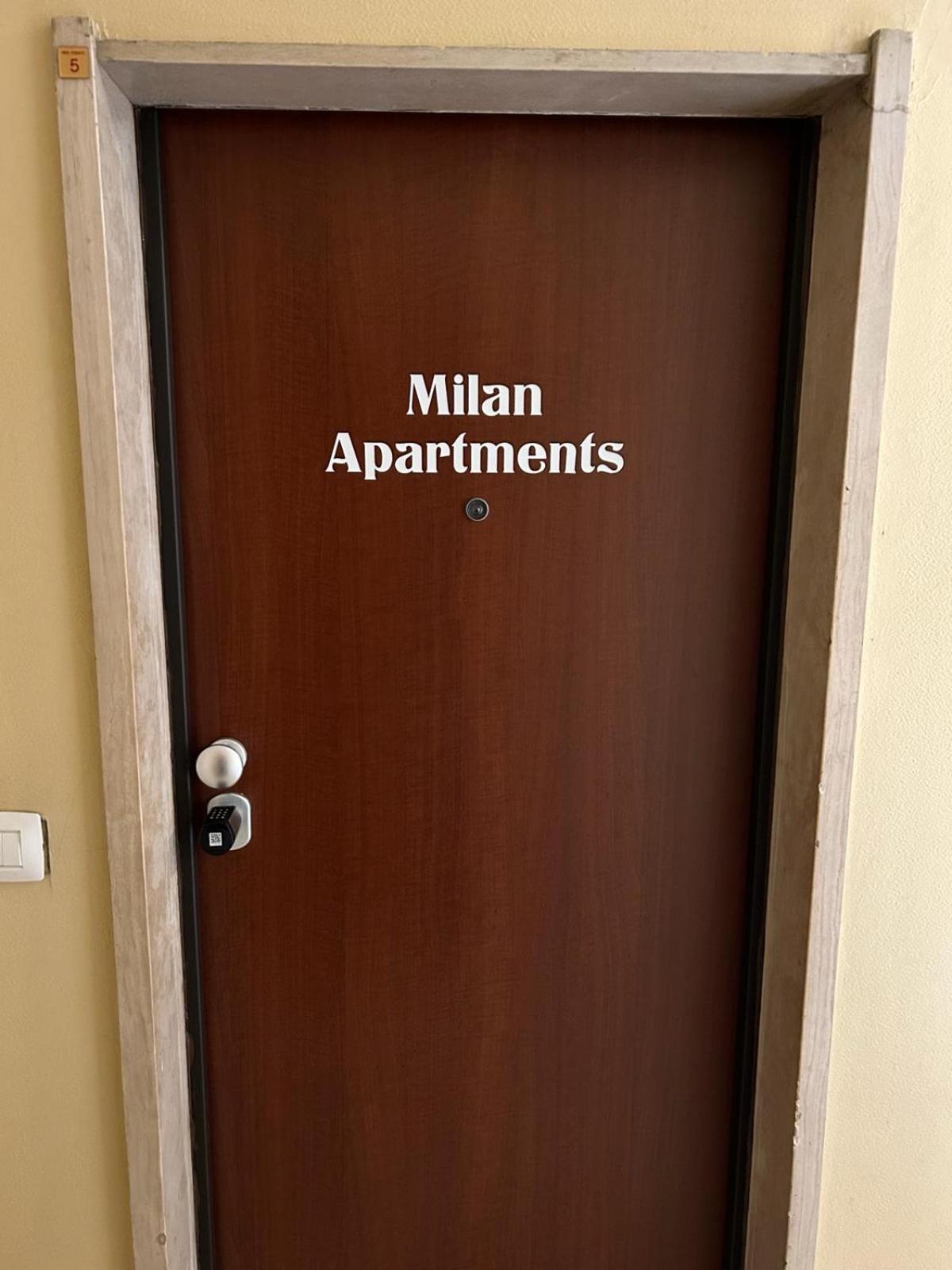 Modern Apartments Mm3 Afforifn Only 15 Min From Duomo Milão Exterior foto